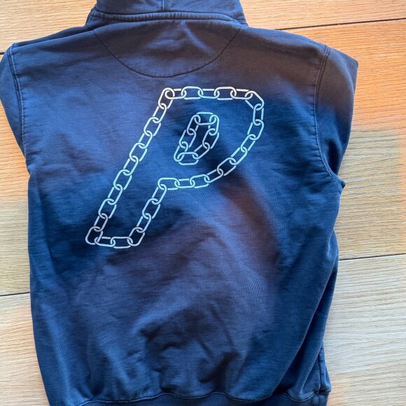 Mens Small Roark Bundle - 3 Black Shirts, 2 Shorts, 1 Palace Sweatshirt - Picture 6 of 6